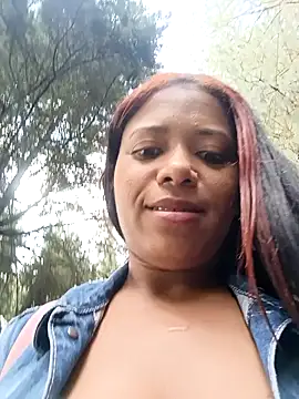 Snapshot of cindy_damm chatting on February 5, 2025, 9:40 pm cindy damm online show from February 5, 2025, 9:40 pm