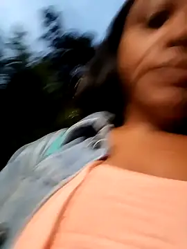 Snapshot of cindy_damm chatting on March 14, 2025, 11:32 pm cindy damm online show from March 14, 2025, 11:32 pm