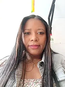 Snapshot of cindy_damm chatting on October 3, 2025, 7:00 pm cindy damm online show from October 3, 2025, 7:00 pm