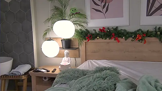 Snapshot of AshleyDouglas chatting on December 20, 2024, 4:20 am AshleyDouglas online show from December 20, 2024, 4:20 am