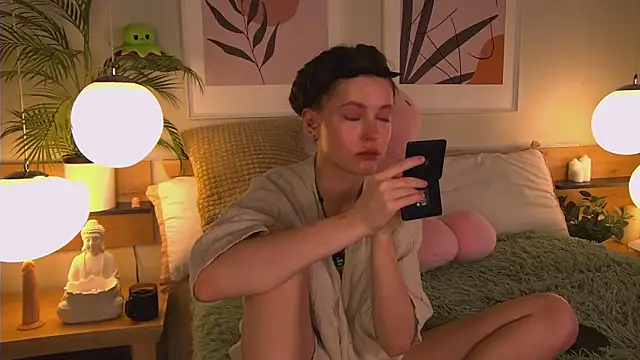 Snapshot of AshleyDouglas chatting on March 2, 2025, 4:07 am AshleyDouglas online show from March 2, 2025, 4:07 am