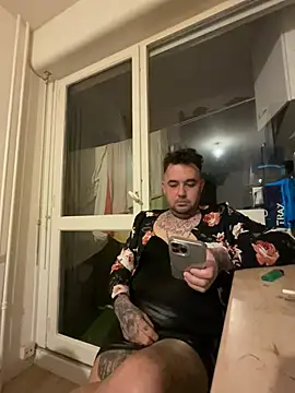 Snapshot of lope85540 chatting on December 15, 2024, 4:40 am lope85540 online show from December 15, 2024, 4:40 am