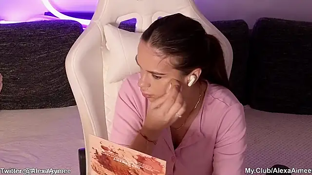 AlexaAimee online show from March 7, 2026, 3:58 am