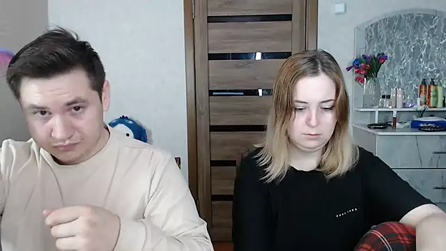 Snapshot of Kristy-Max chatting on February 11, 2025, 7:23 am Kristy-Max online show from February 11, 2025, 7:23 am