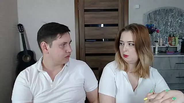 Snapshot of Kristy-Max chatting on February 15, 2025, 4:23 pm Kristy-Max online show from February 15, 2025, 4:23 pm