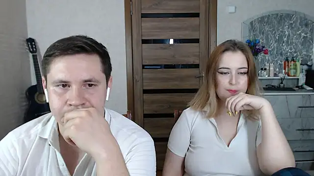 Snapshot of Kristy-Max chatting on February 15, 2025, 7:28 pm Kristy-Max online show from February 15, 2025, 7:28 pm