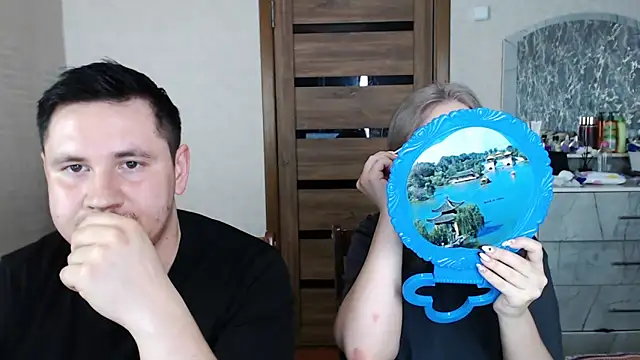 Snapshot of Kristy-Max chatting on February 25, 2025, 3:27 pm Kristy-Max online show from February 25, 2025, 3:27 pm