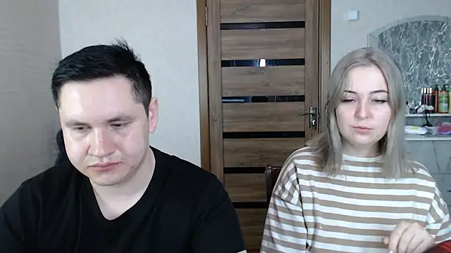 Snapshot of Kristy-Max chatting on February 27, 2025, 4:20 am Kristy-Max online show from February 27, 2025, 4:20 am