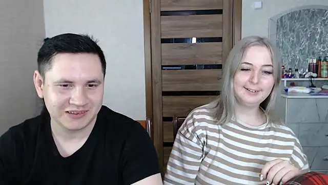 Snapshot of Kristy-Max chatting on February 27, 2025, 8:28 am Kristy-Max online show from February 27, 2025, 8:28 am