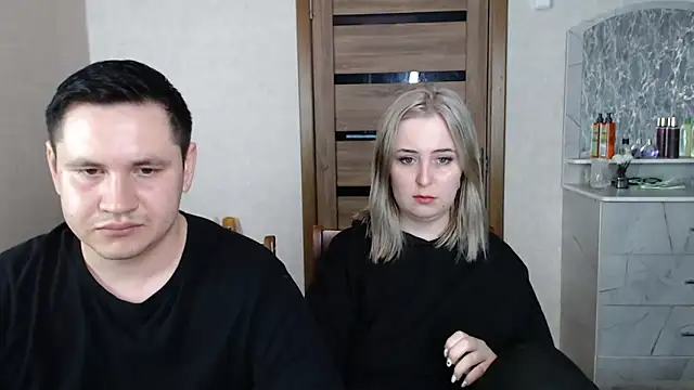 Snapshot of Kristy-Max chatting on March 2, 2025, 7:02 pm Kristy-Max online show from March 2, 2025, 7:02 pm