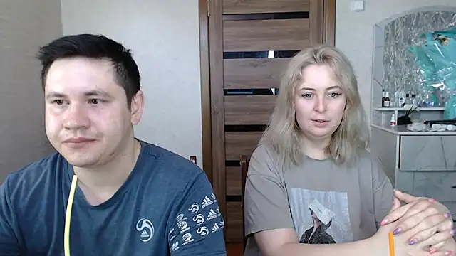 Snapshot of Kristy-Max chatting on March 19, 2025, 2:59 am Kristy-Max online show from March 19, 2025, 2:59 am