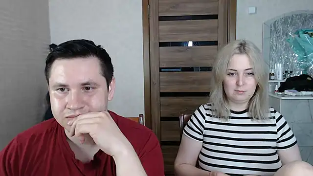 Snapshot of Kristy-Max chatting on March 19, 2025, 6:12 pm Kristy-Max online show from March 19, 2025, 6:12 pm