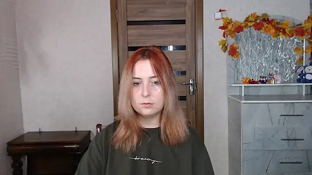 Snapshot of Kristy-Max chatting on September 29, 2025, 8:24 pm Kristy-Max online show from September 29, 2025, 8:24 pm