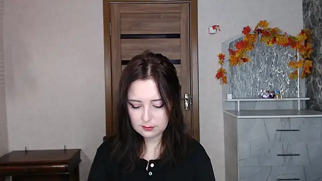 Snapshot of Kristy-Max chatting on October 16, 2025, 6:14 am Kristy-Max online show from October 16, 2025, 6:14 am