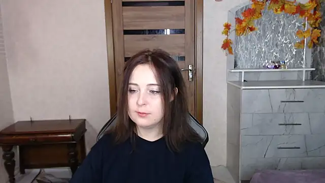 Snapshot of Kristy-Max chatting on October 16, 2025, 8:32 pm Kristy-Max online show from October 16, 2025, 8:32 pm