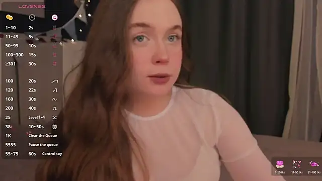 Snapshot of SunnyRisha chatting on February 17, 2025, 5:58 am SunnyRisha online show from February 17, 2025, 5:58 am