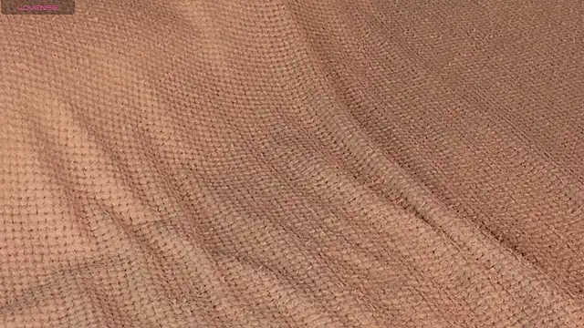 Snapshot of SunnyRisha chatting on October 19, 2025, 5:19 am SunnyRisha online show from October 19, 2025, 5:19 am