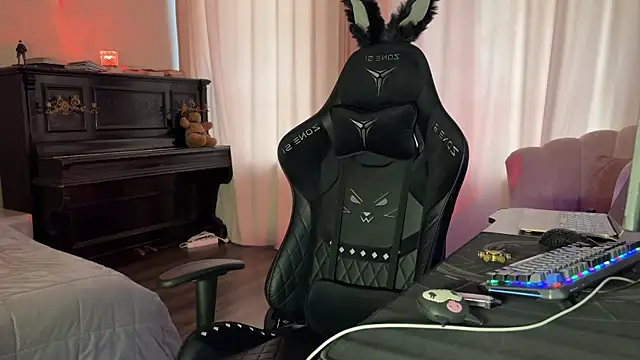 urmissalice online show from February 18, 2025, 11:55 am