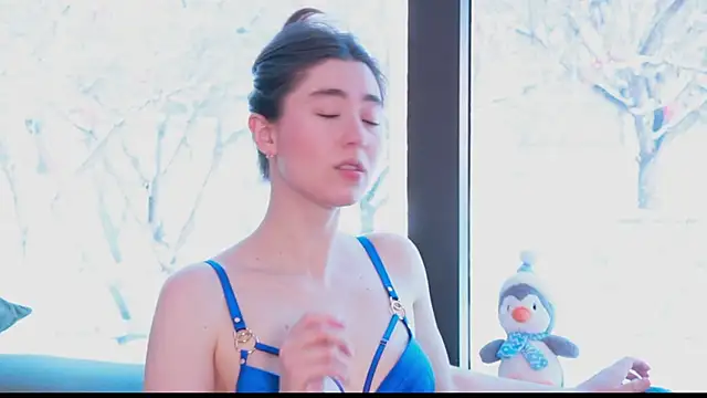 GentleSparkMay online show from February 23, 2025, 10:06 am