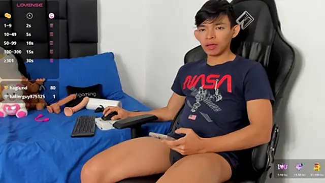 Snapshot of Tonny_twink_ chatting on January 18, 2026, 12:31 pm Tonny twink online show from January 18, 2026, 12:31 pm