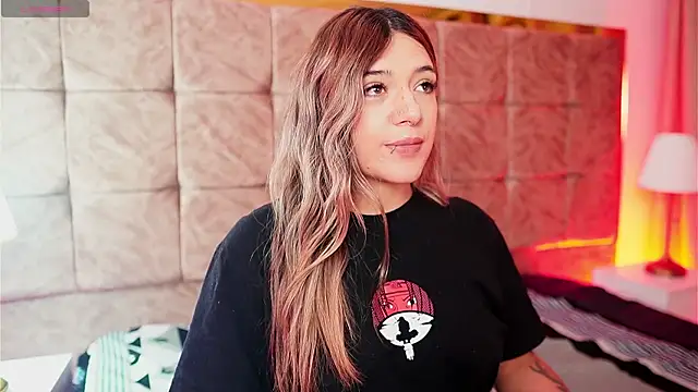 ashleyvalirya online show from February 17, 2026, 3:47 am