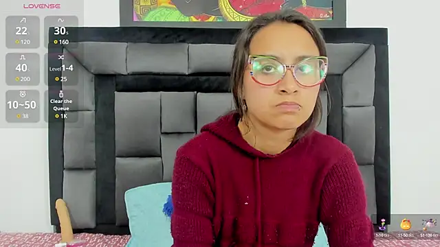 tatiana valencia online show from January 3, 2025, 4:16 pm