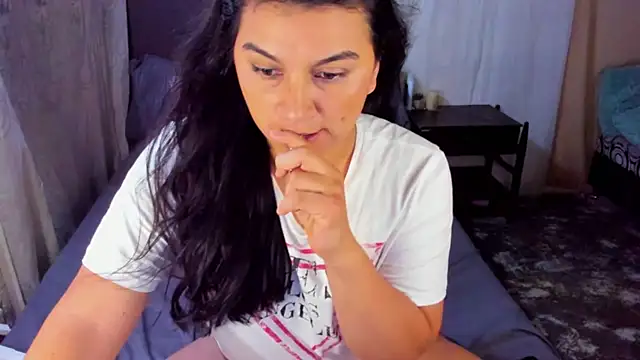 Snapshot of Judychase2 chatting on January 22, 2025, 10:37 pm Judychase2 online show from January 22, 2025, 10:37 pm