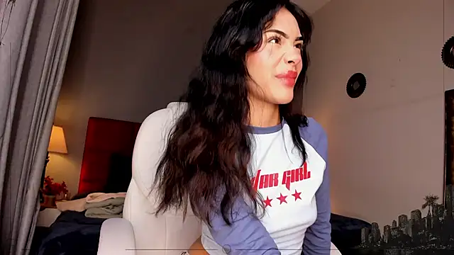 Giovanna oliveira online show from May 15, 2026, 4:30 am
