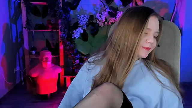 Snapshot of footfetish_baby chatting on February 28, 2026, 4:19 pm footfetish baby online show from February 28, 2026, 4:19 pm