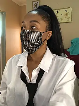 niccki3 online show from February 9, 2025, 5:40 am