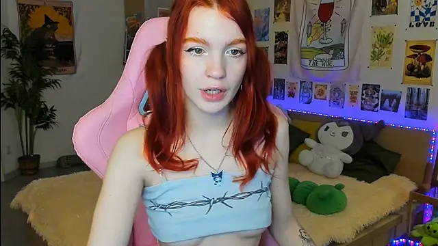 Snapshot of Sunny_Elly chatting on December 5, 2024, 10:44 am Sunny Elly online show from December 5, 2024, 10:44 am