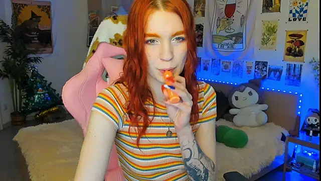 Snapshot of Sunny_Elly chatting on January 3, 2025, 10:20 am Sunny Elly online show from January 3, 2025, 10:20 am