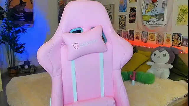 Snapshot of Sunny_Elly chatting on January 27, 2025, 9:23 am Sunny Elly online show from January 27, 2025, 9:23 am