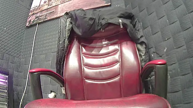 hardbigcock16 online show from December 1, 2025, 7:24 am