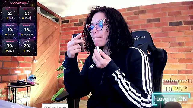 Snapshot of paulinabarnett- chatting on October 21, 2025, 2:18 pm paulinabarnett- online show from October 21, 2025, 2:18 pm