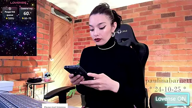 Snapshot of paulinabarnett- chatting on October 25, 2025, 3:47 am paulinabarnett- online show from October 25, 2025, 3:47 am