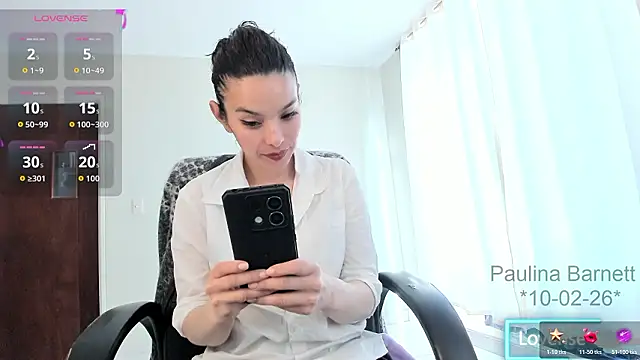 Snapshot of paulinabarnett- chatting on February 10, 2026, 12:53 pm paulinabarnett- online show from February 10, 2026, 12:53 pm