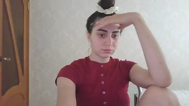 Snapshot of Kashtanka_ chatting on July 1, 2026, 6:48 am Kashtanka online show from July 1, 2026, 6:48 am