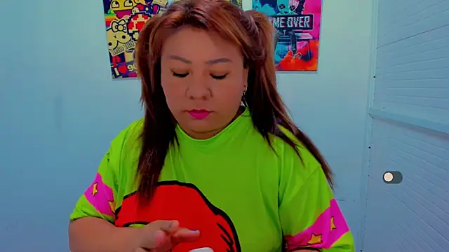 victoria love89 online show from December 15, 2025, 2:49 am