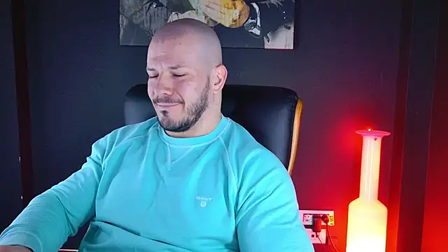 AngeloEric online show from December 3, 2024, 7:32 am