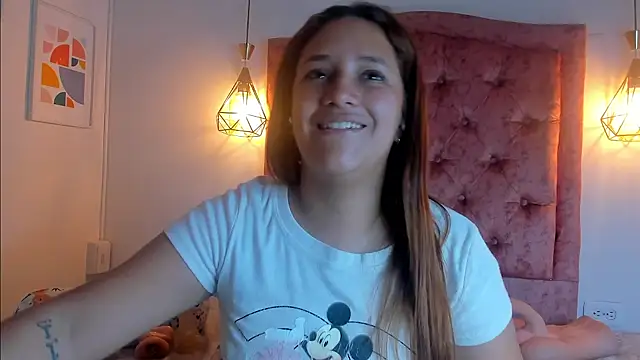 aprill21  online show from December 3, 2024, 1:32 pm