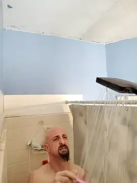 Snapshot of armdy371 chatting on January 20, 2025, 4:23 pm armdy371 online show from January 20, 2025, 4:23 pm