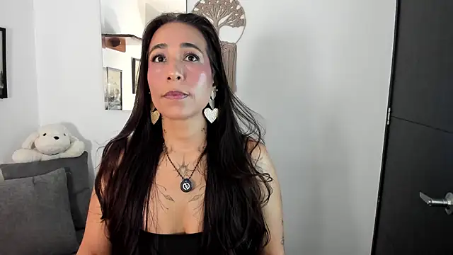 electra hunt online show from June 21, 2026, 1:19 am