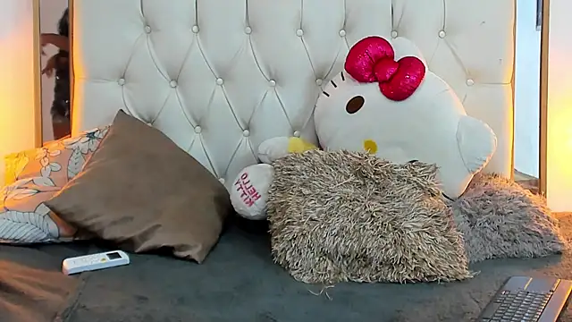 Snapshot of camila_sex_latina chatting on January 7, 2025, 2:42 am camila sex latina online show from January 7, 2025, 2:42 am