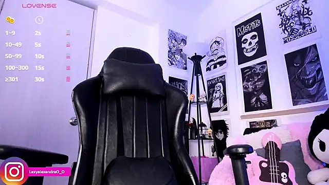 Snapshot of Lexyjoycce chatting on February 21, 2026, 9:05 pm Lexyjoycce online show from February 21, 2026, 9:05 pm