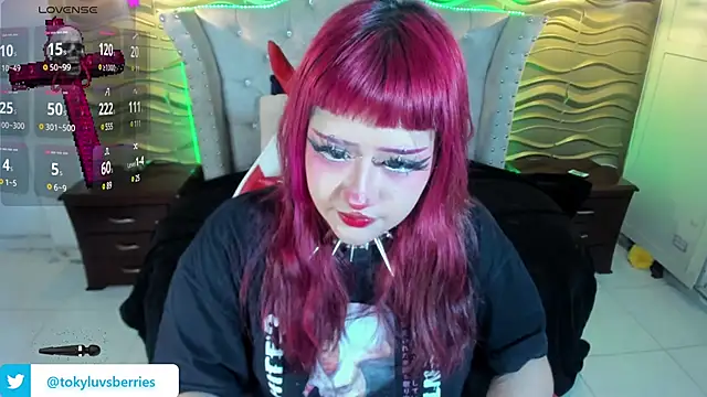 Snapshot of toky_doll chatting on January 30, 2025, 12:39 am toky doll online show from January 30, 2025, 12:39 am