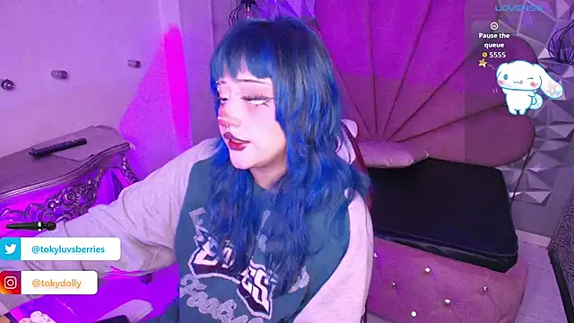 Snapshot of toky_doll chatting on September 21, 2025, 10:11 pm toky doll online show from September 21, 2025, 10:11 pm