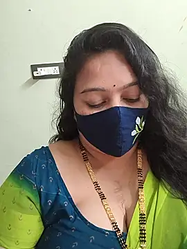 neelu-hoty online show from March 5, 2026, 5:20 pm