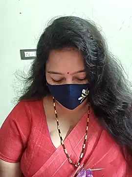 neelu-hoty online show from March 26, 2026, 1:38 pm