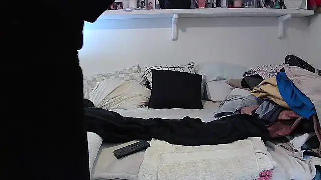 Hand69someguy online show from October 18, 2025, 12:02 am